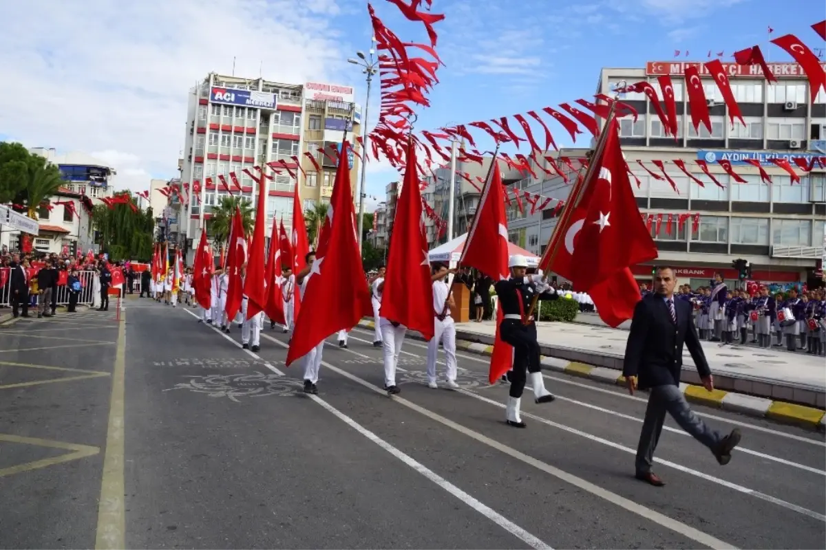 Aydın\'da Cumhuriyet Bayramı Coşkuyla Kutlandı