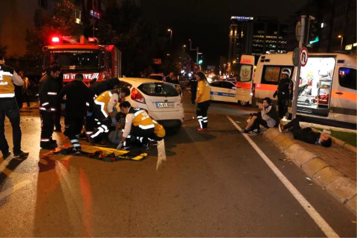 Beşiktaş\'ta İki Otomobil Çarpıştı: 5 Yaralı