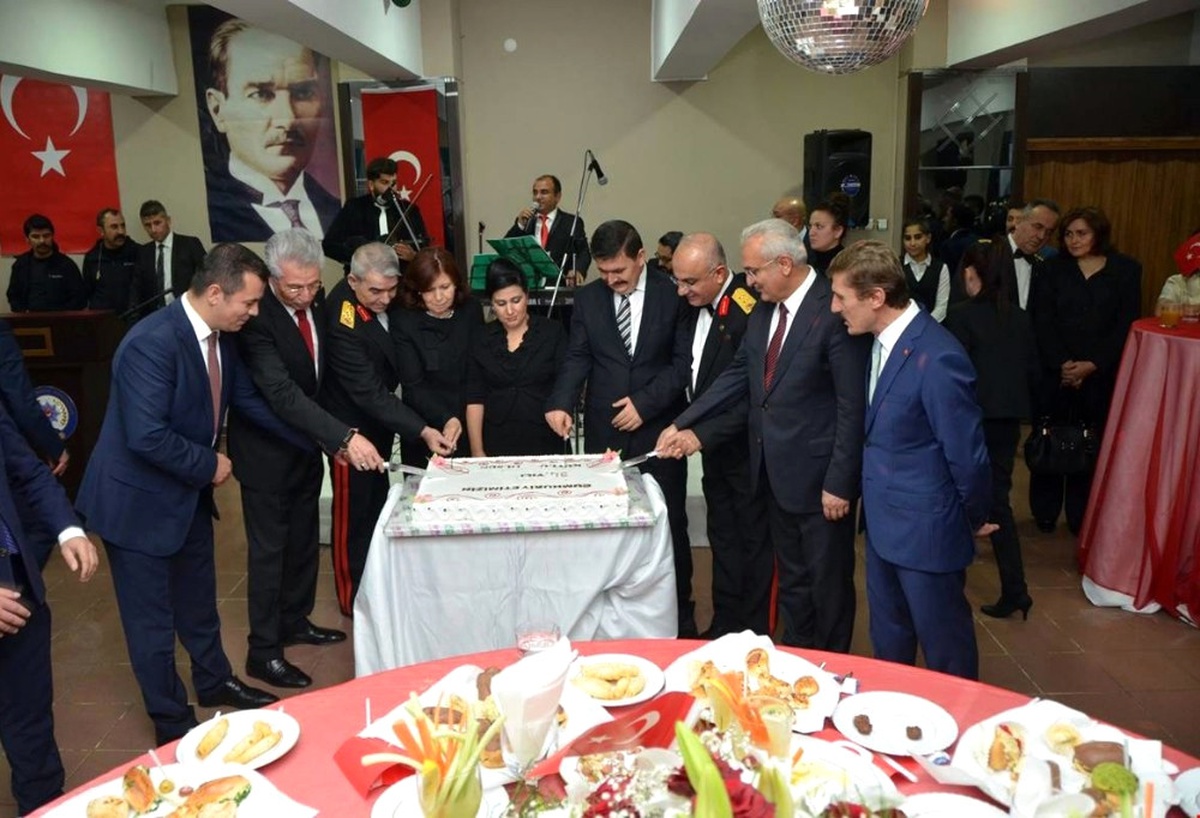 Erzincan\'da Cumhuriyet Bayramı Resepsiyonu