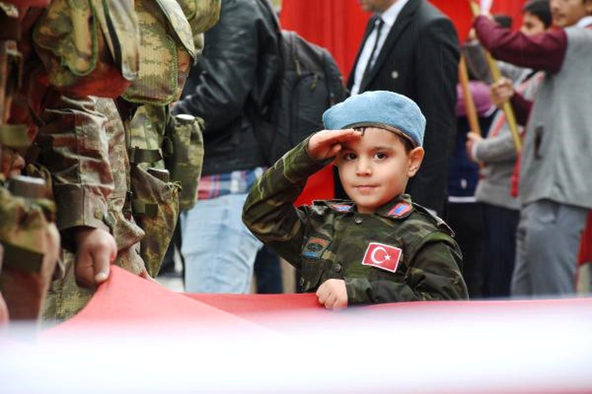 Malatya\'da Yağmur Altında 29 Ekim Töreni