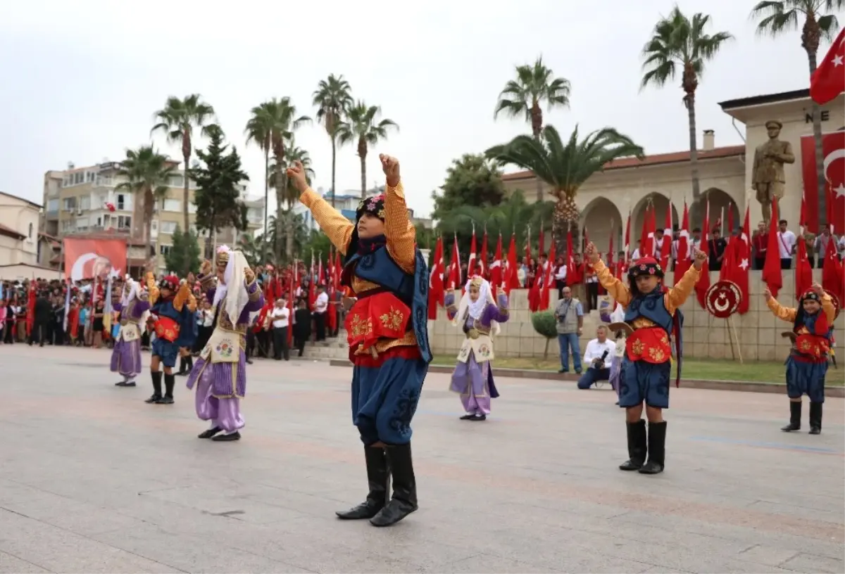 Mersin\'de Cumhuriyet Bayramı Coşkuyla Kutlandı