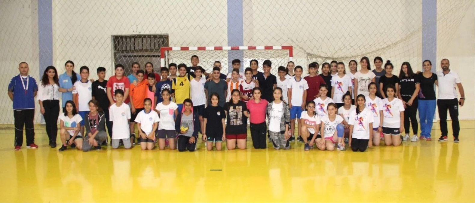 Okullarda Hentbol Altyapı Gelişim Projesi Mersin\'de Başladı
