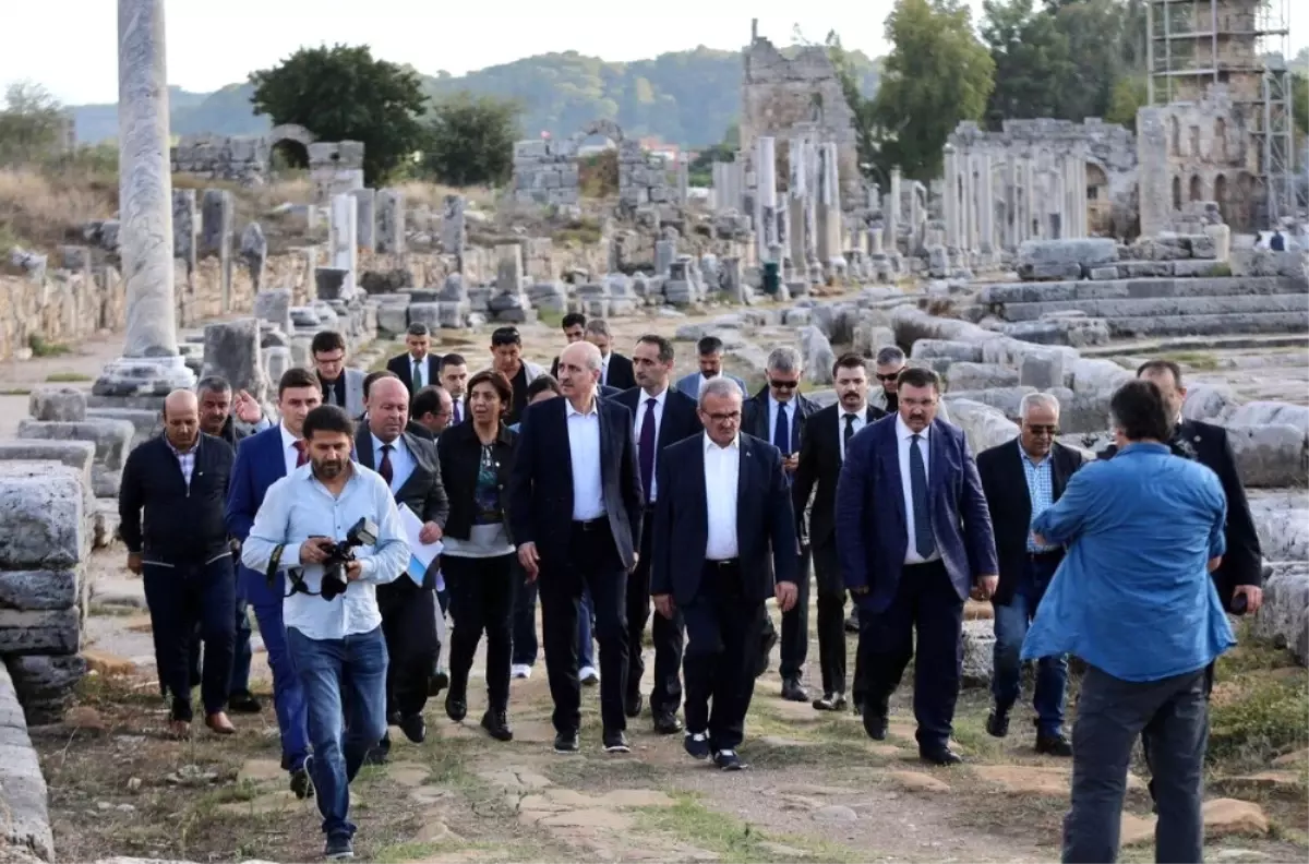 Perge Antik Kentini Dünyaya Açmalıyız"