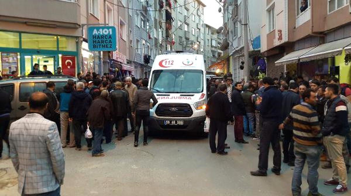 Sokak Ortasında Bıçaklı Kavga: 1 Ölü, 1 Yaralı