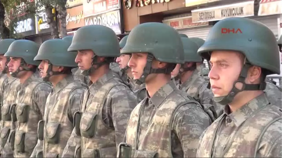 Van ve Hakkari\'de Cumhuriyet Coşkusu