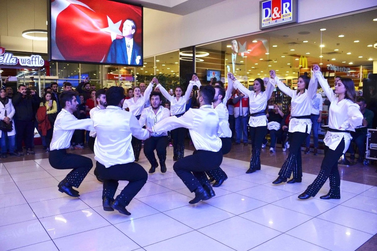 Yeşilyurt Avm\'de Cumhuriyet Bayramı Coşkusu