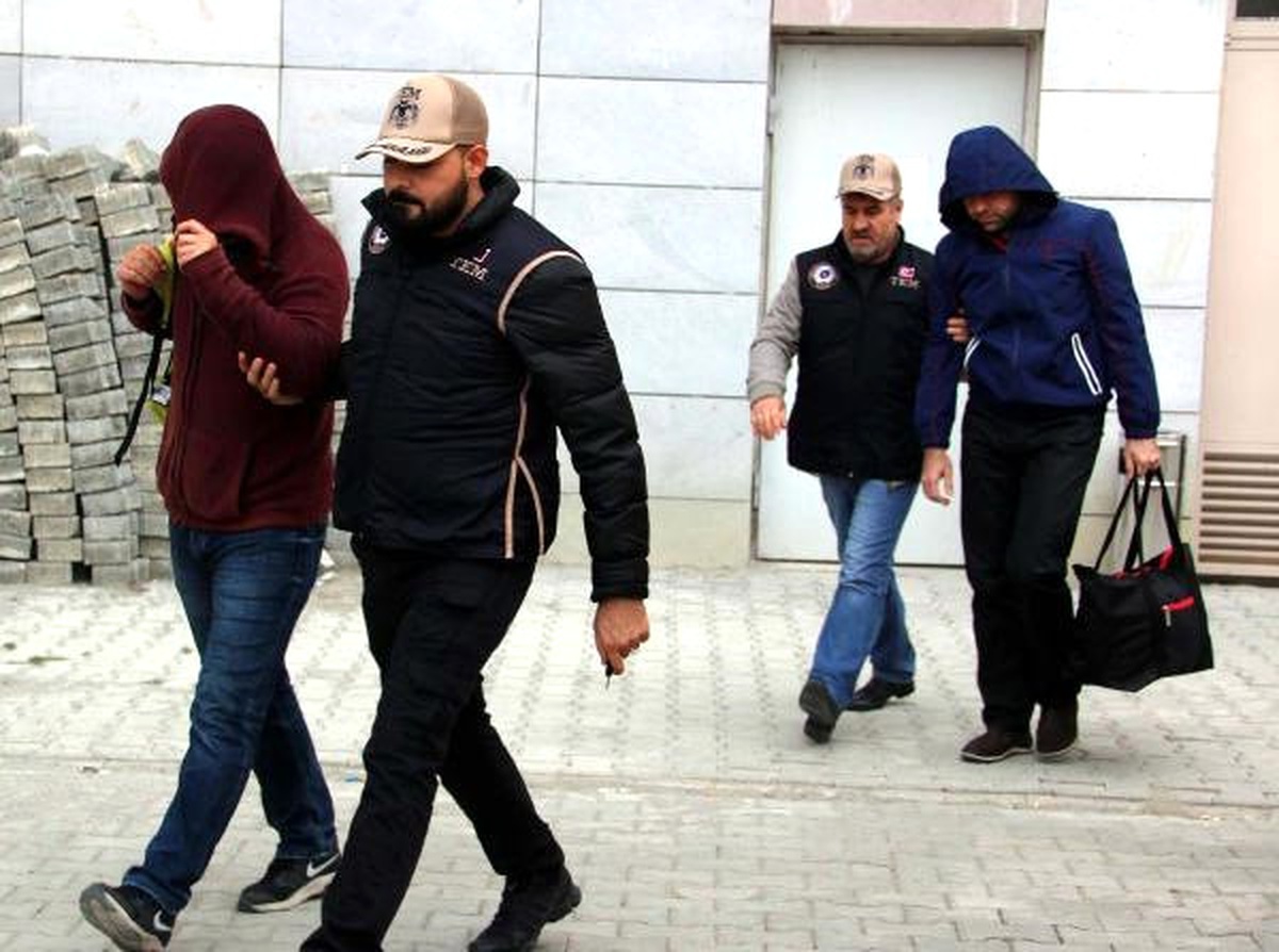 2\'si Polis 4 Fetö Şüphelisi Adliyeye Sevk Edildi