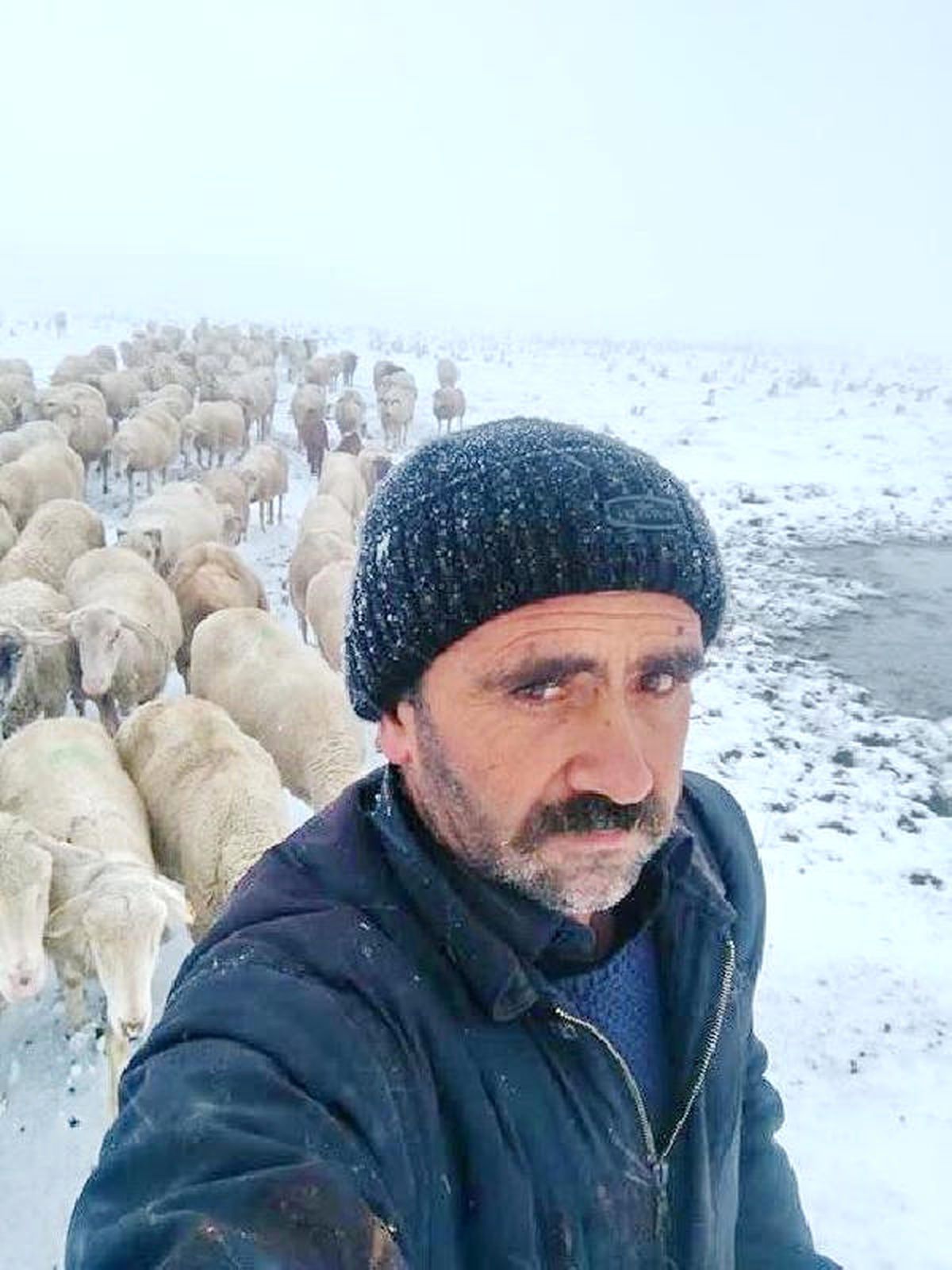 Ankara\'ya Mevsimin İlk Karı Yağdı