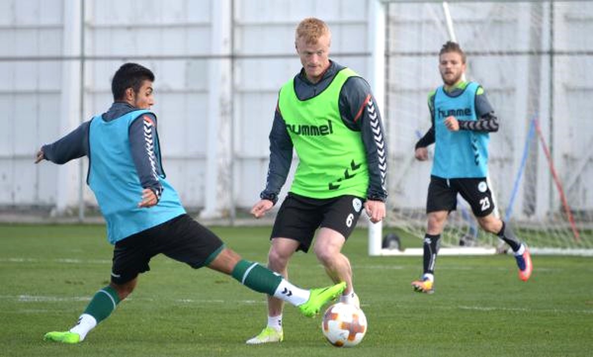 Atiker Konyaspor, Salzburg Maçı Hazırlıklarına Başladı