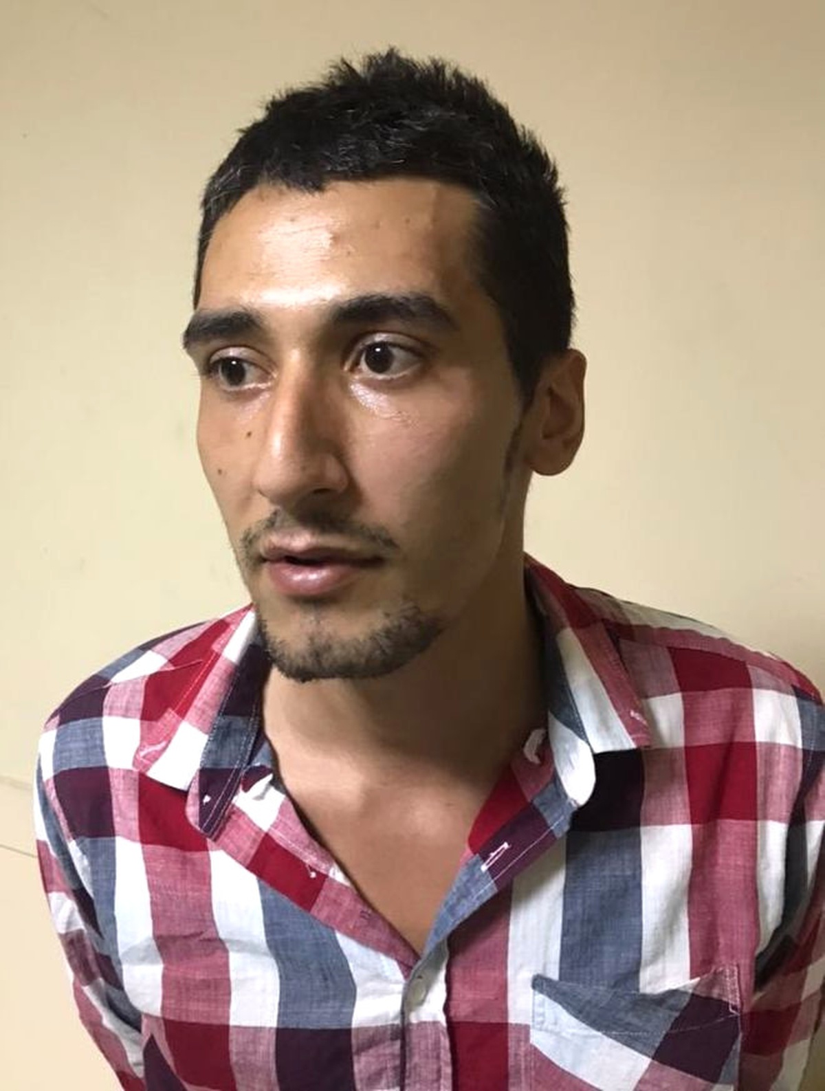 Ayakkabısından Eroin, Parmak Arasından Kokain Çıktı