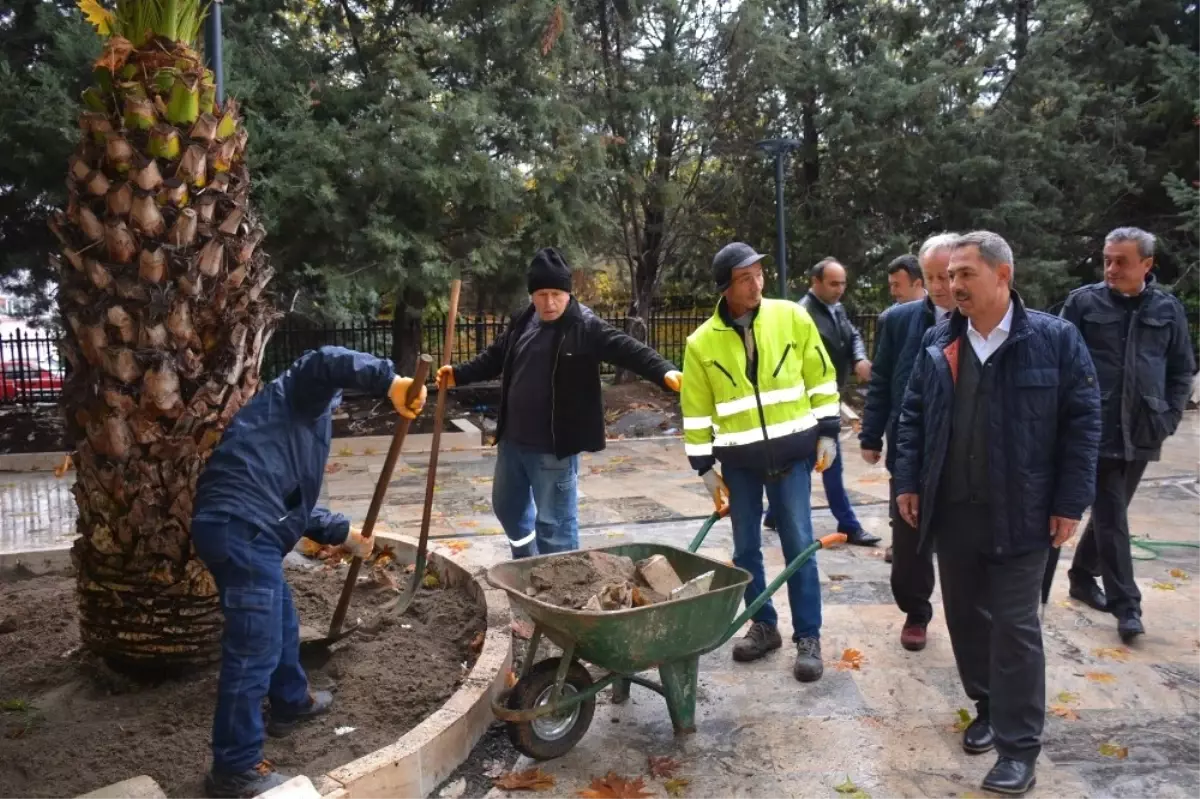 Başkan Uysal Çalışmaları Yerinde İnceledi