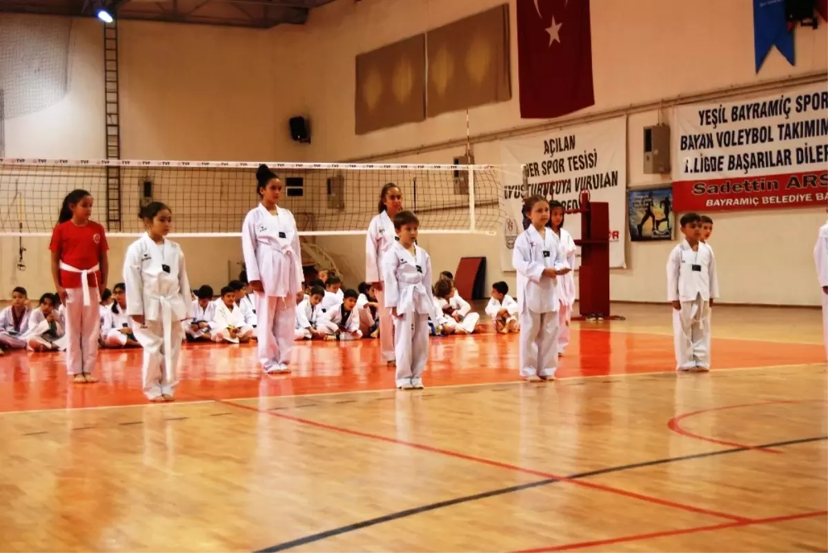 Bayramiç\'te Taekwondo Kuşak Sınavı