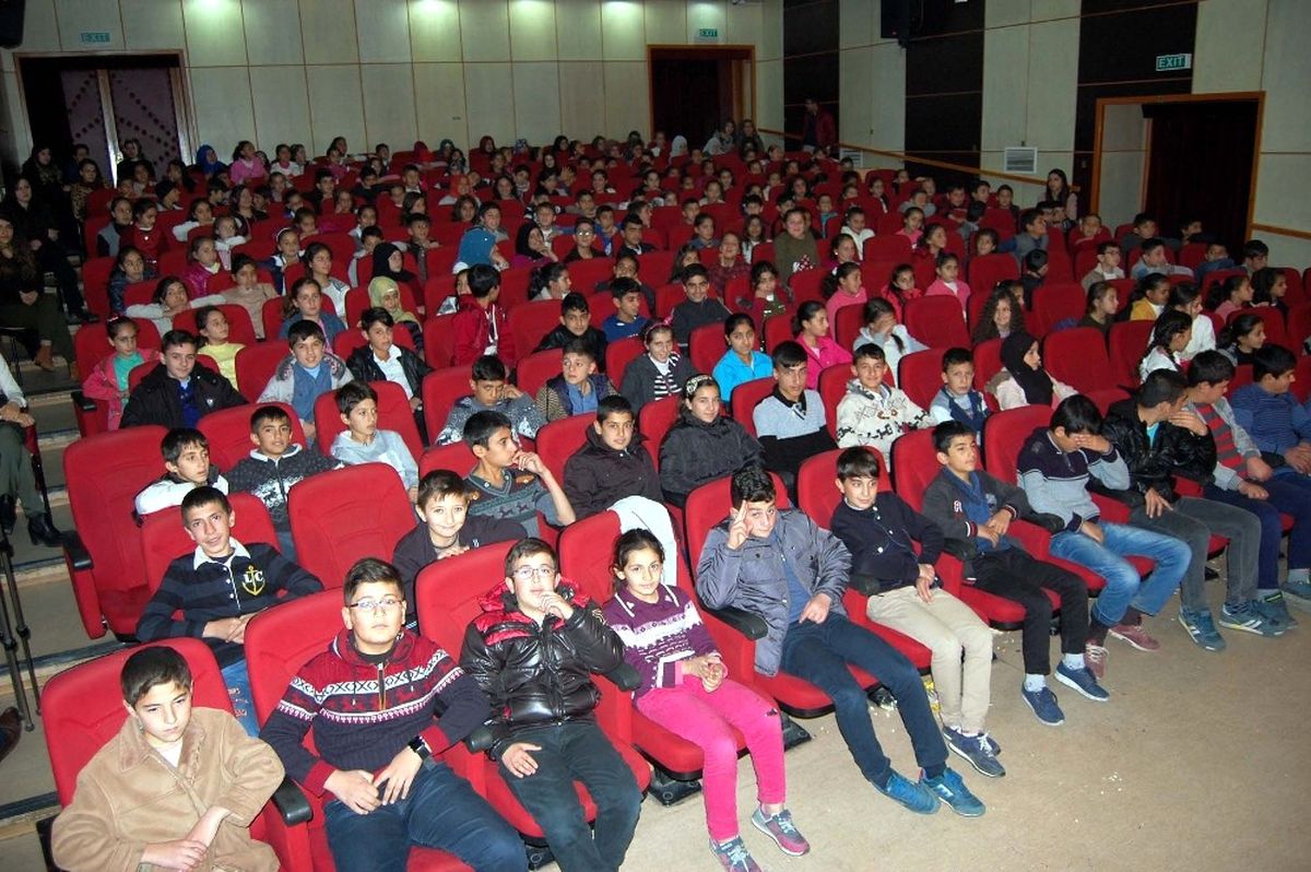 Bitlis\'te 2 Bin Öğrenci Sinemayla Buluşuyor