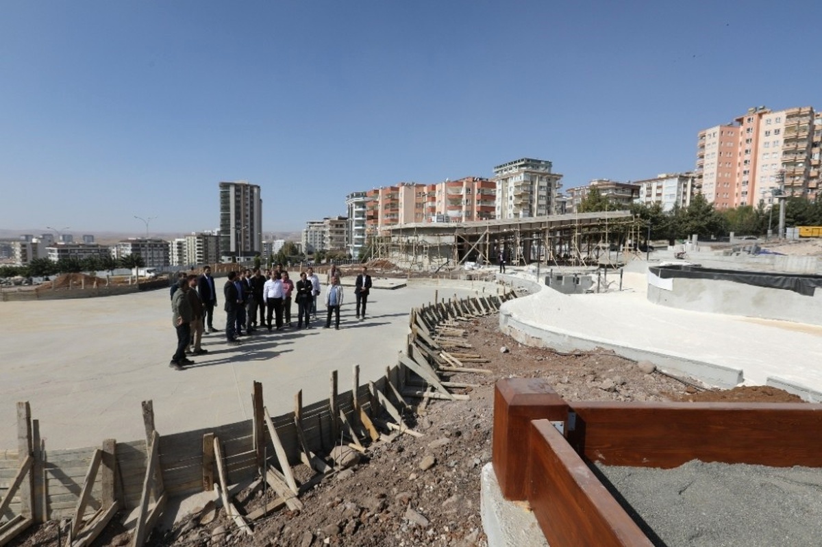 Çiftçi,çocuk ve Gençlik Oyun Dünyası Kompleksinin İnşaat Çalışmalarını İnceledi