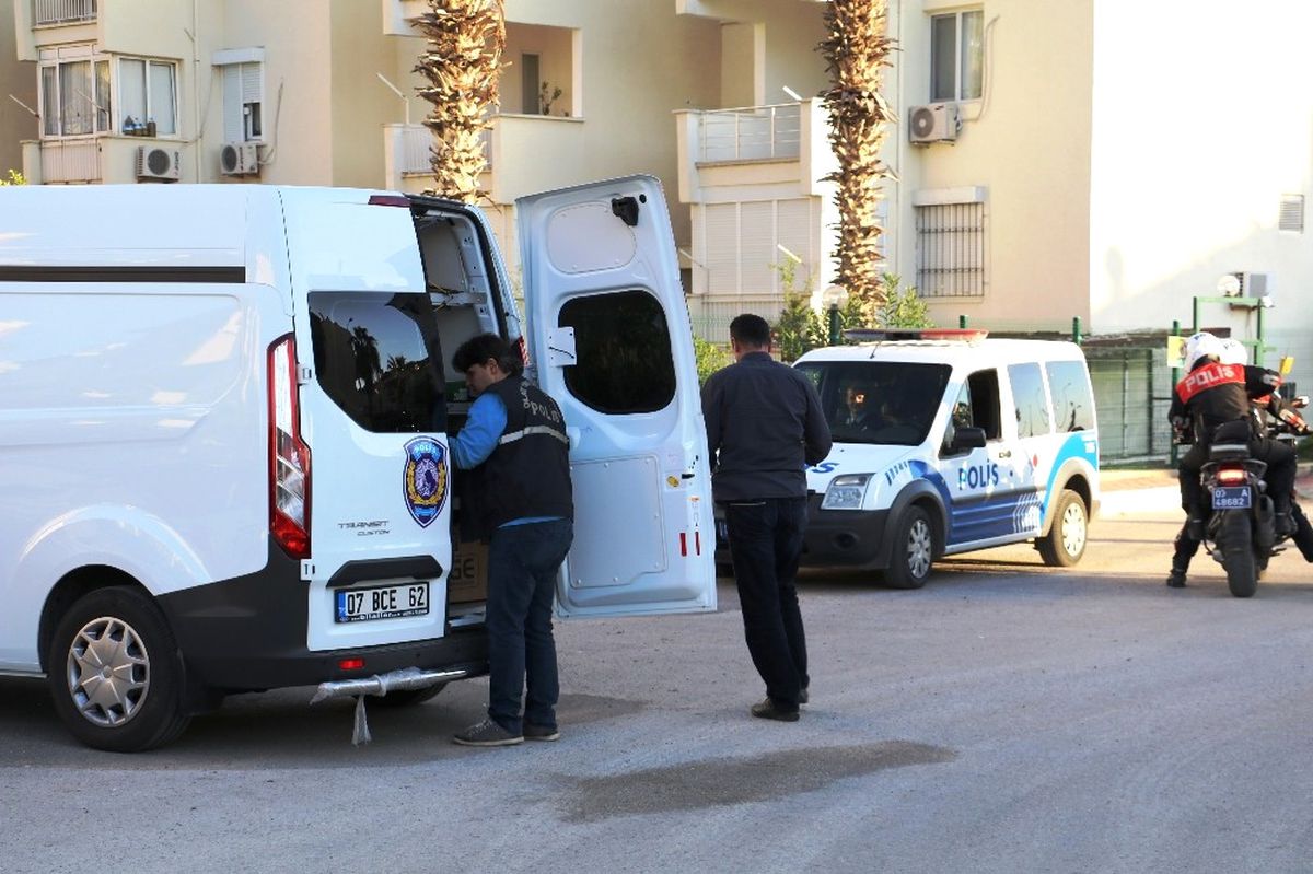 En Yakın Arkadaşından Borcunu İstedi, 3 Kurşun Yedi