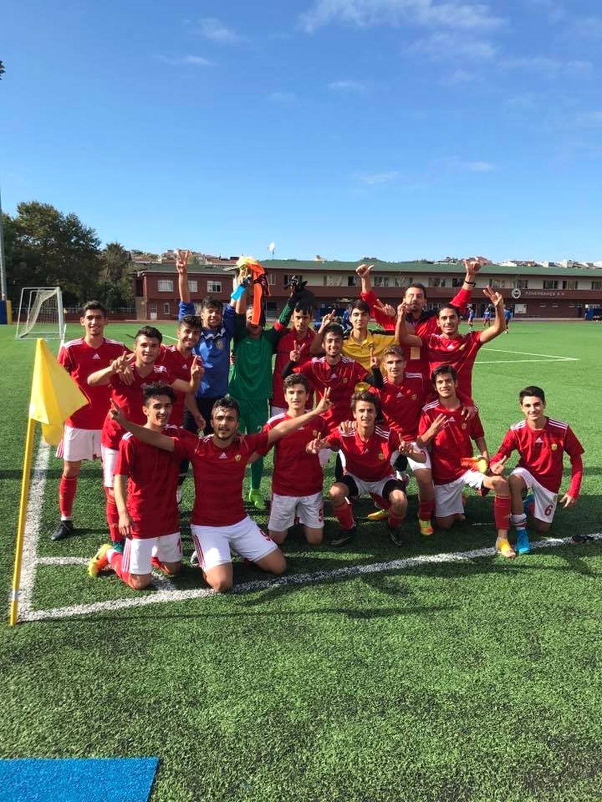 Evkur Yeni Malatyaspor Elit Akademi U17 Takımında Fenerbahçe Galibiyetinin Sevinci Sürüyor