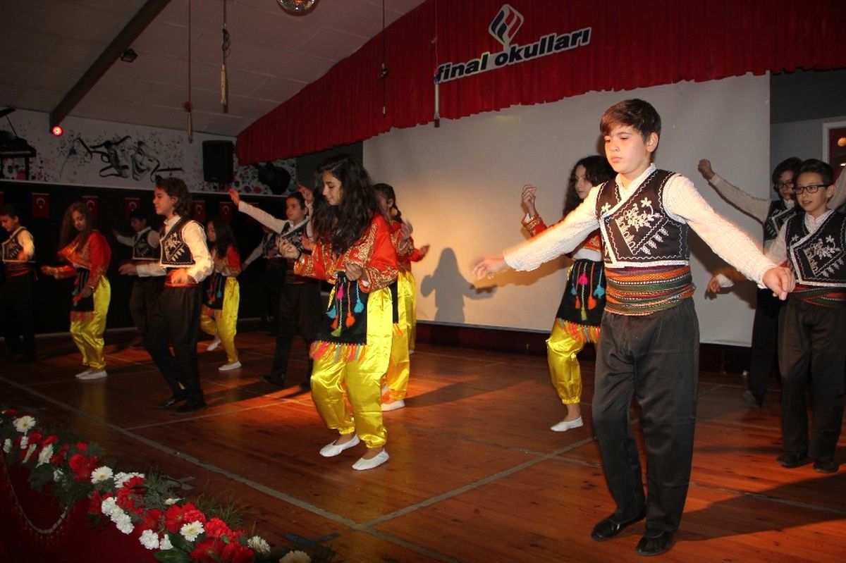 Final\'de Cumhuriyet Coşkusu