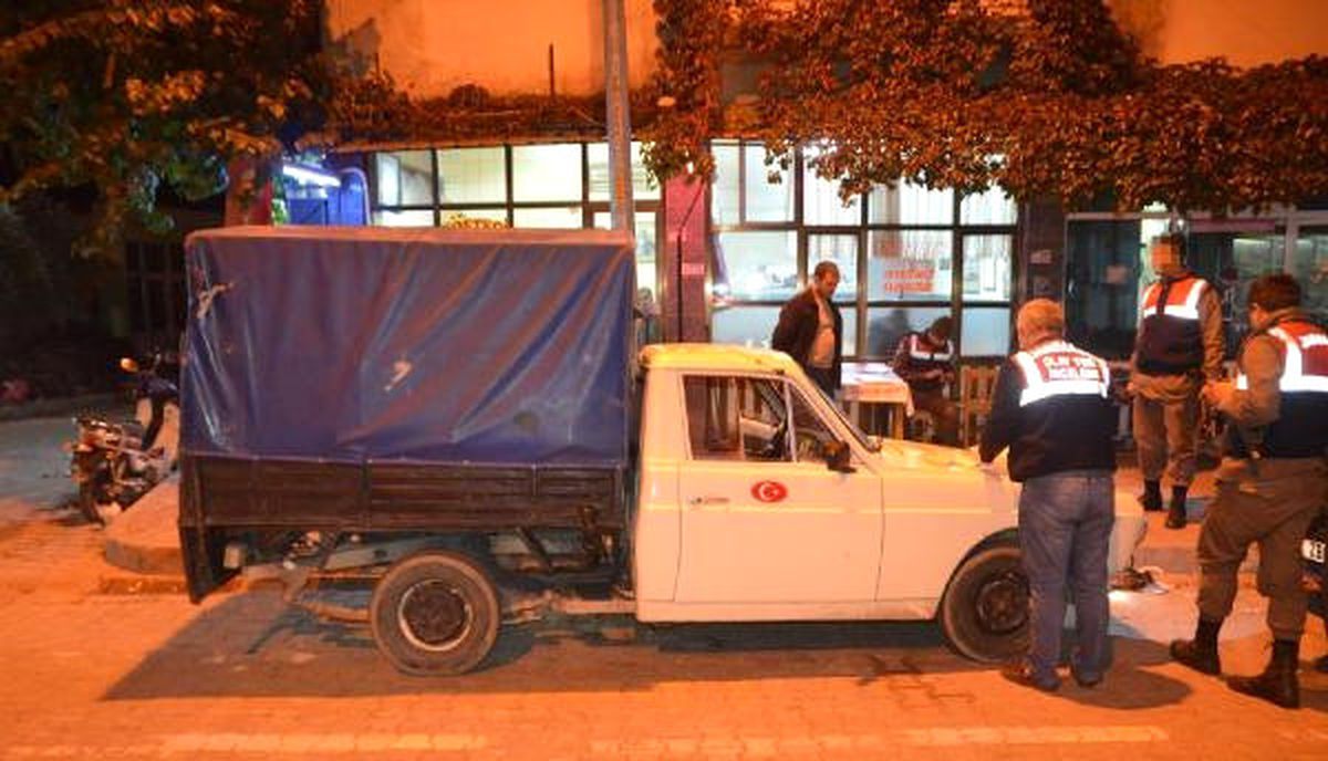 Halasının Oğlunu Bıçakladı
