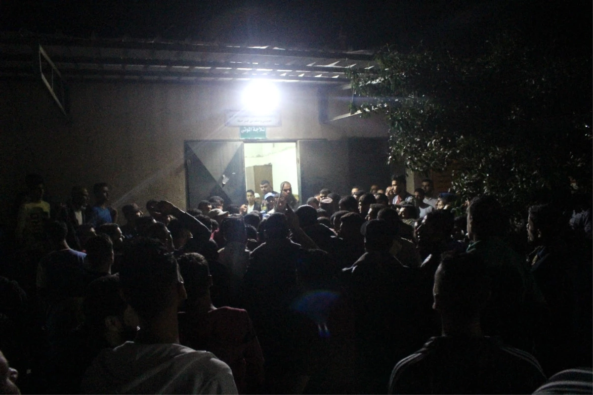 İsrail Gazze\'deki Tüneli Havaya Uçurdu: 8 Ölü, 9 Yaralı
