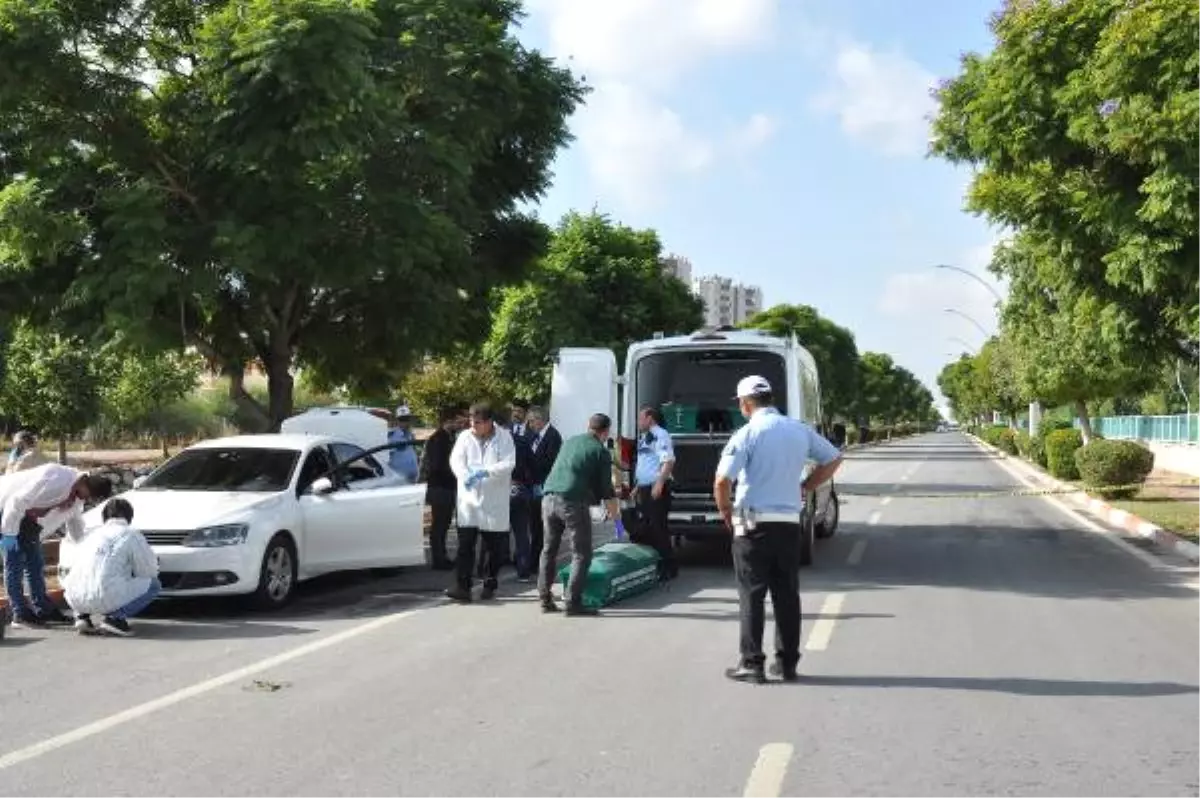 Mersin\'de Akaryakıt İstasyonu Müdürlerine Saldırı: 1 Ölü, 1 Yaralı