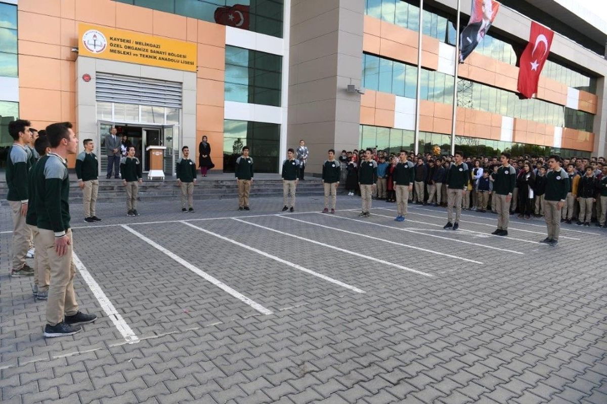 Özel Kayseri Osb Teknik Kolejinde 29 Ekim Cumhuriyet Bayramı Büyük Coşku ile Kutlandı