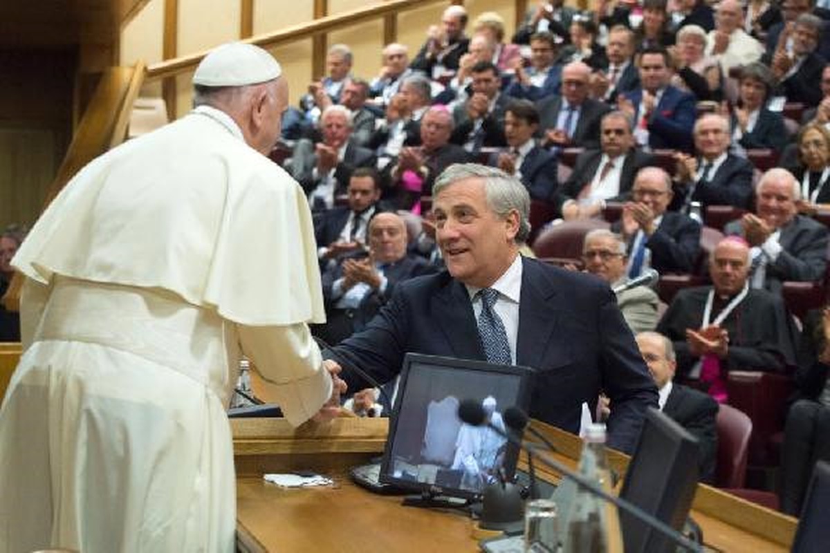Papa Francesco: Avrupa\'da Dinlerarası Diyaloğa İhtiyaç Var