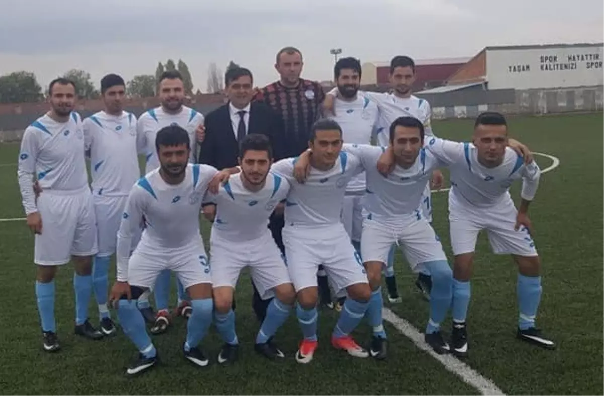 Pazaryerispor Söğütspor\'u Farklı Geçti