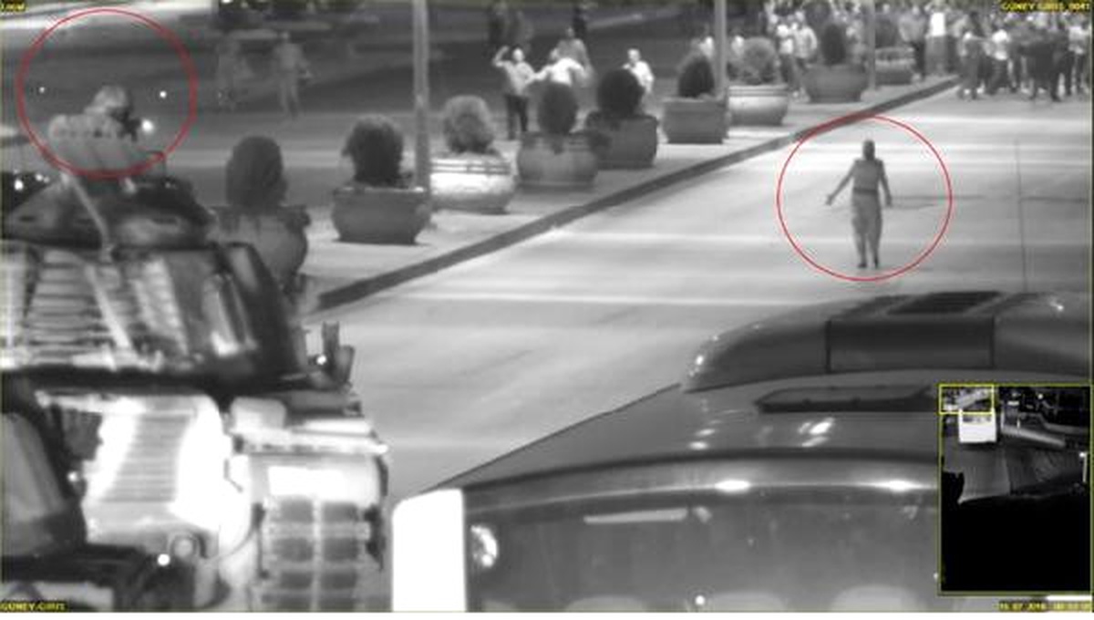 15 Temmuz Gecesi Vatandaşların Darbeye Karşı Duruşu Fotoğraf Karelerinde (2)