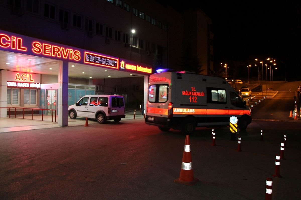 41\'i Öğrenci 44 Kişi Hastanelik Oldu