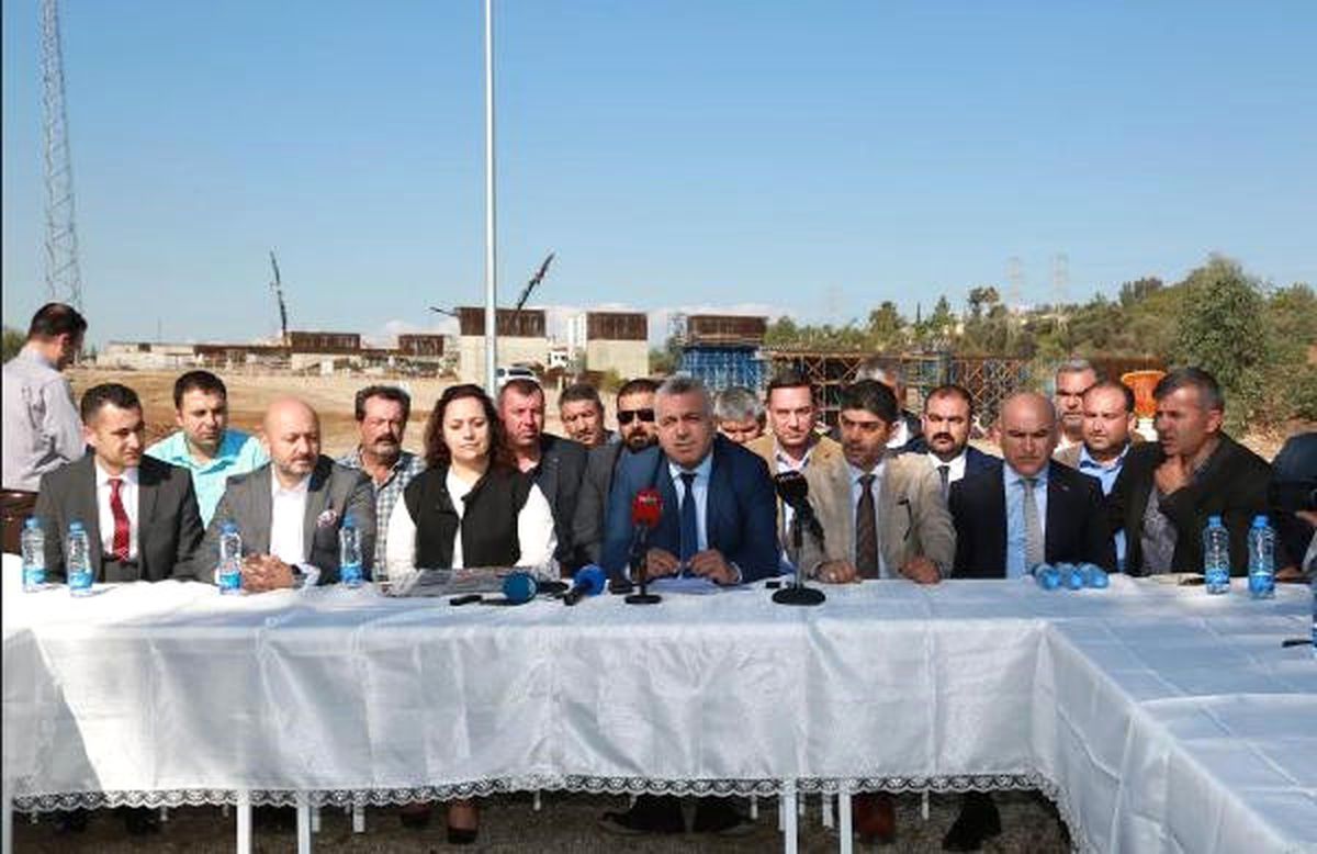 Adana\'da AK Parti\'nin Köprü Eleştirisine MHP\'den Cevap