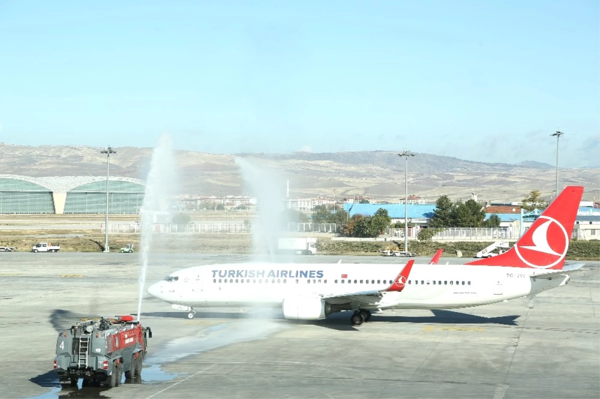 Ankara\'dan Yurt Dışına Açılan Yeni Hatların İlk Uçuşu Başladı