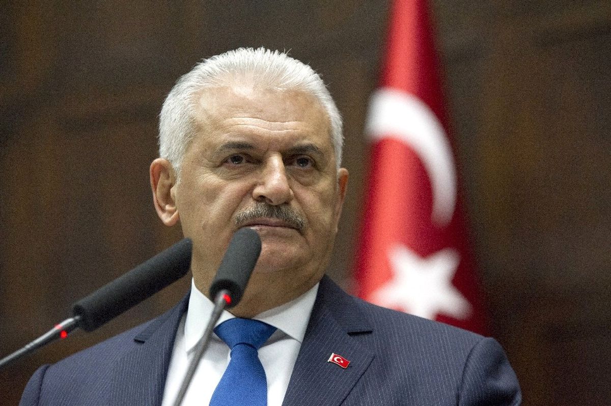 Başbakan Yıldırım\'dan CHP\'li Bülent Tezcan\'ın \'Diktatör\' Açıklamasına Cevap