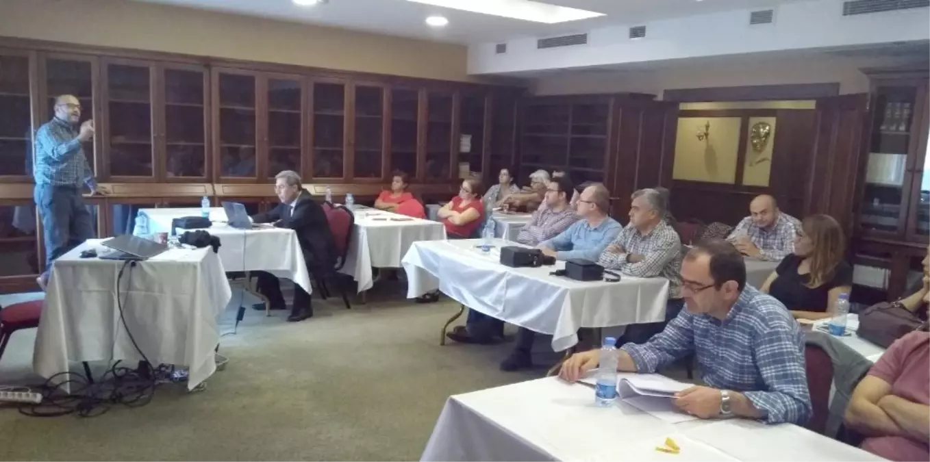 Bilirkişilik Eğitimi\'ni Tamamlayan Kursiyerler Sertifikalarını Aldı