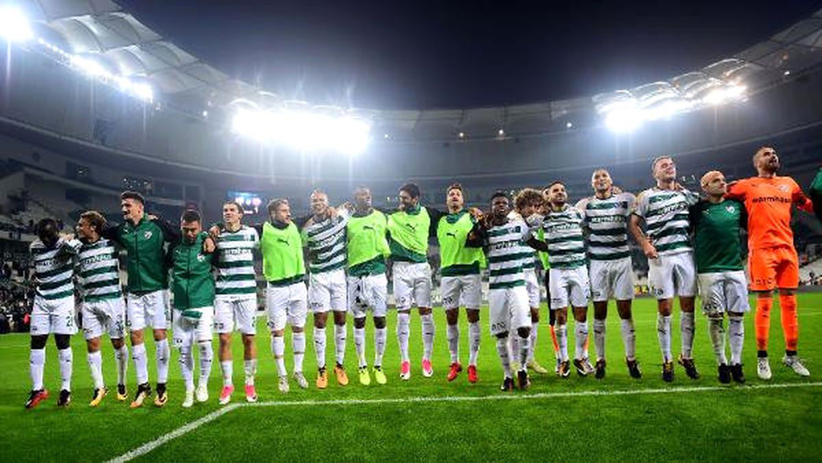 Bursaspor\'un Yüzü \'Evinde\' Gülüyor
