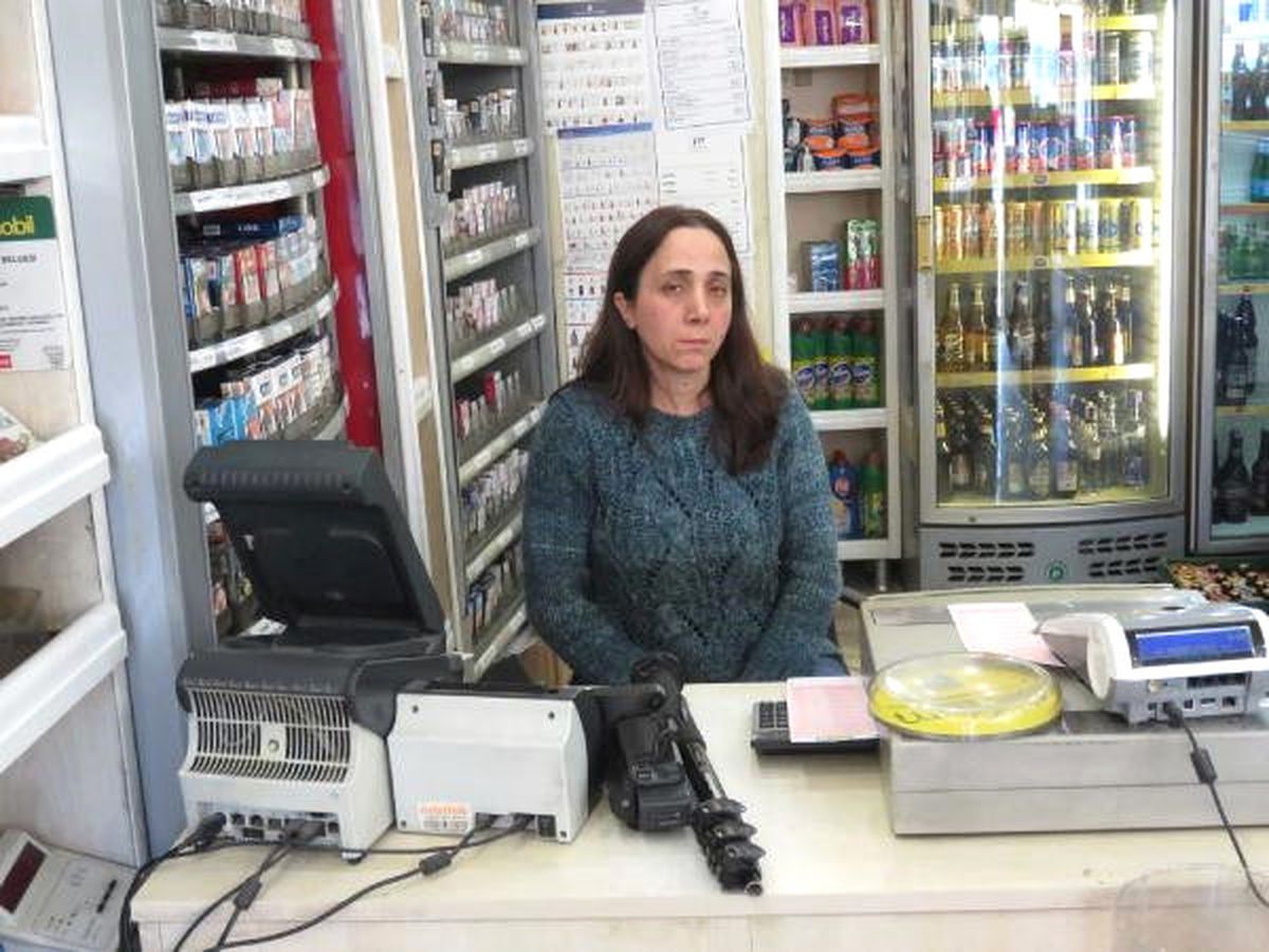 Çekmeköy\'de Kapüşonlu, Silahlı Hırsızlar Market Soydu