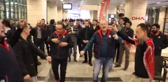 Denizli Babası Lösemi Tedavisi Gören Genci, Sosyal Medya Grubu Askere Uğurladı