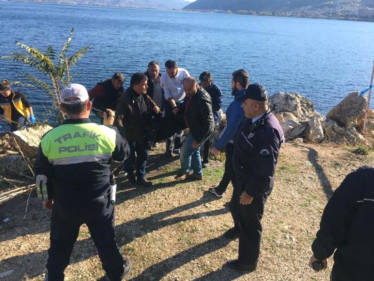 Eğirdir Gölü Kıyısında Erkek Cesedi Bulundu