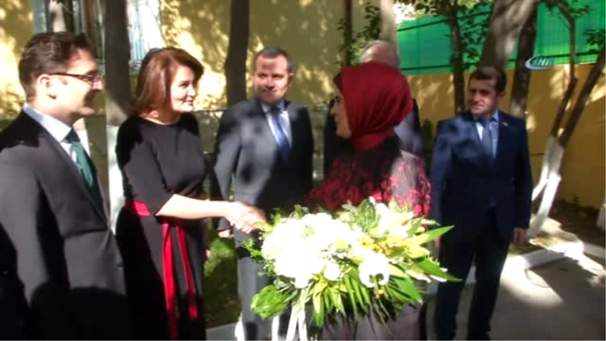 Emine Erdoğan, Yenilenen Bakü Türk Lisesi Açılış Törenine Katıldı