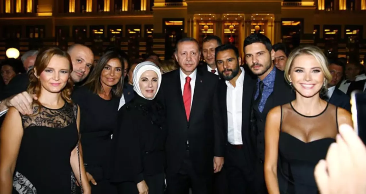 Erdoğan, Ece Erken\'e Sordu: Niye Evlendiremedin Bu Alişan\'ı?