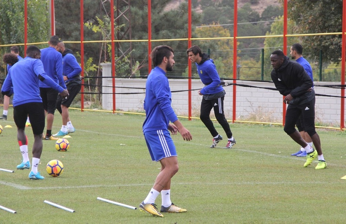 Evkur Yeni Malatyaspor\'da Yüzler Gülüyor