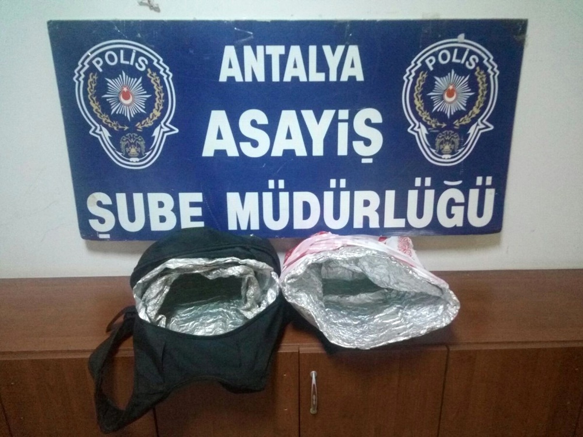 Filistinli Hırsız Polise Takıldı