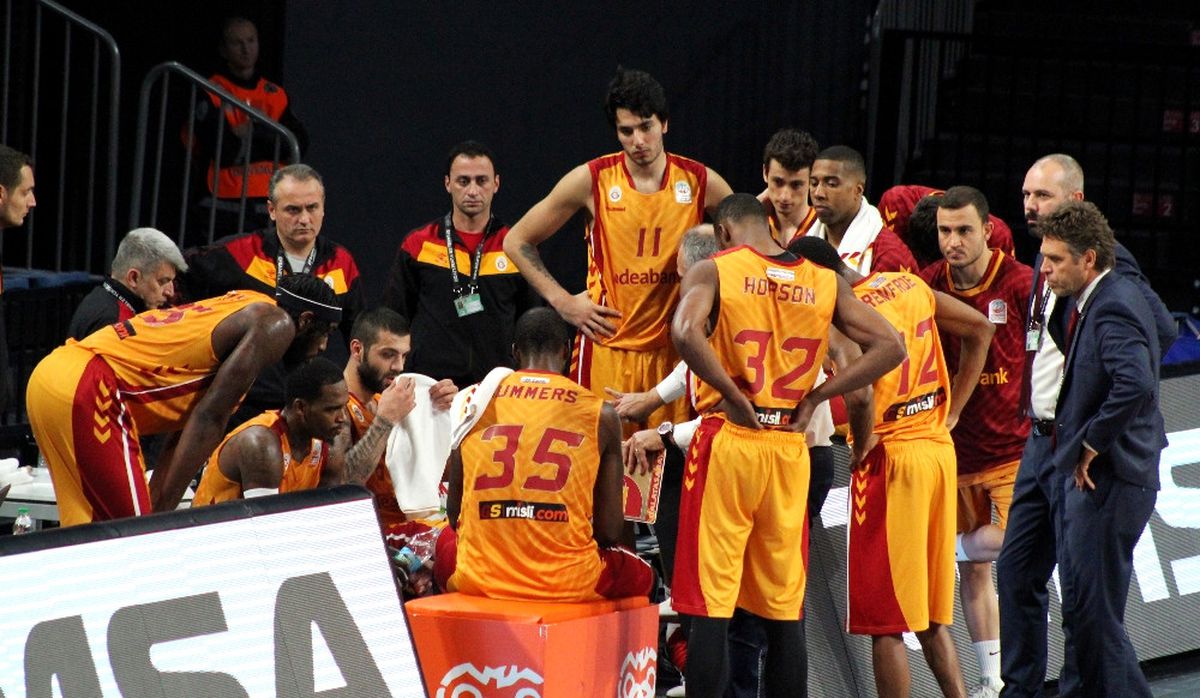 Galatasaray Odebank İlk Galibiyetini Arıyor