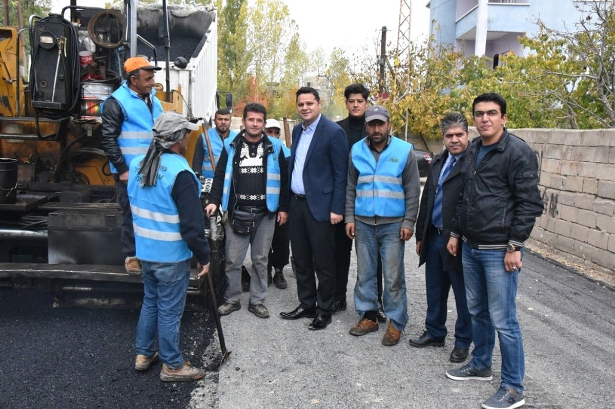 İpekyolu Belediyesinden Yol Yapım Çalışması
