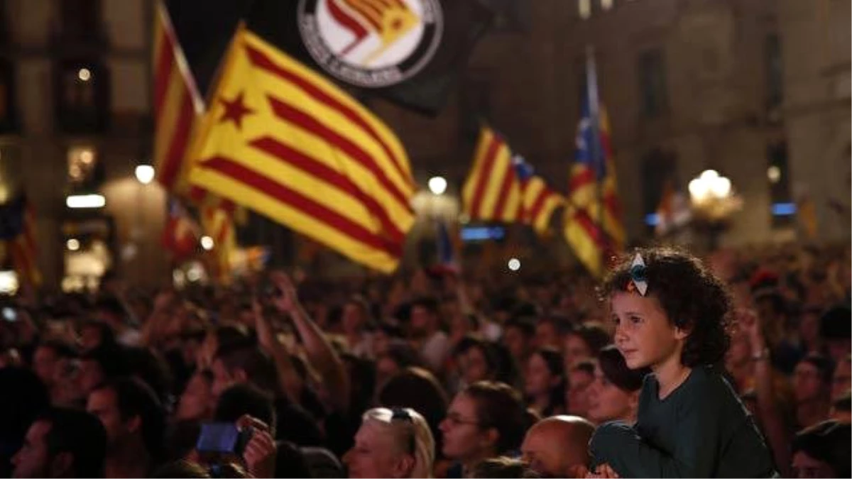 İspanya Anayasa Mahkemesinden Katalanlara Kötü Haber: Bağımsızlık İlanı İptal Edildi