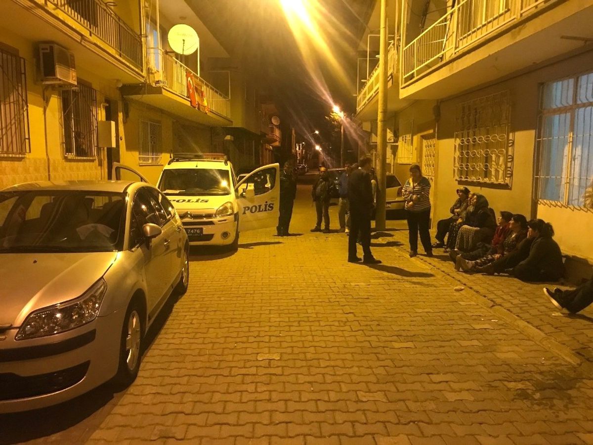 İzmir\'de Şüpheli Ölüm