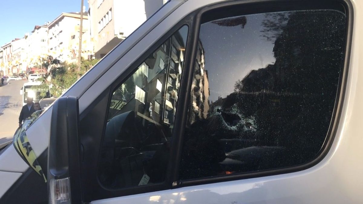 Kağıthane\'de Silahlı Saldırı: Servis Şoförü Öldürüldü
