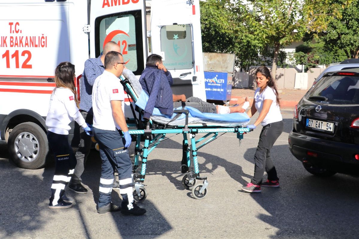 Kahvaltı Sırasında Silahlı Saldırı: 4 Yaralı