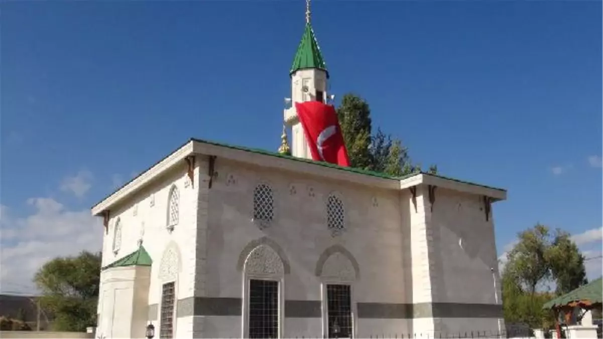 Karslı İş Adamı, Köyünü Şehre Çevirdi