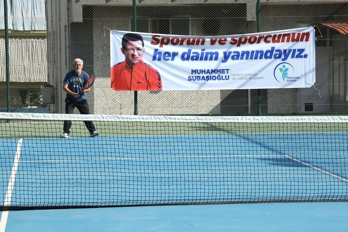 Merkezefendi\'de Tenis Turnuvası