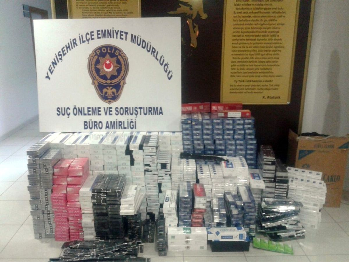 Mersin\'de 7 Bin 490 Paket Kaçak Sigara Ele Geçirildi